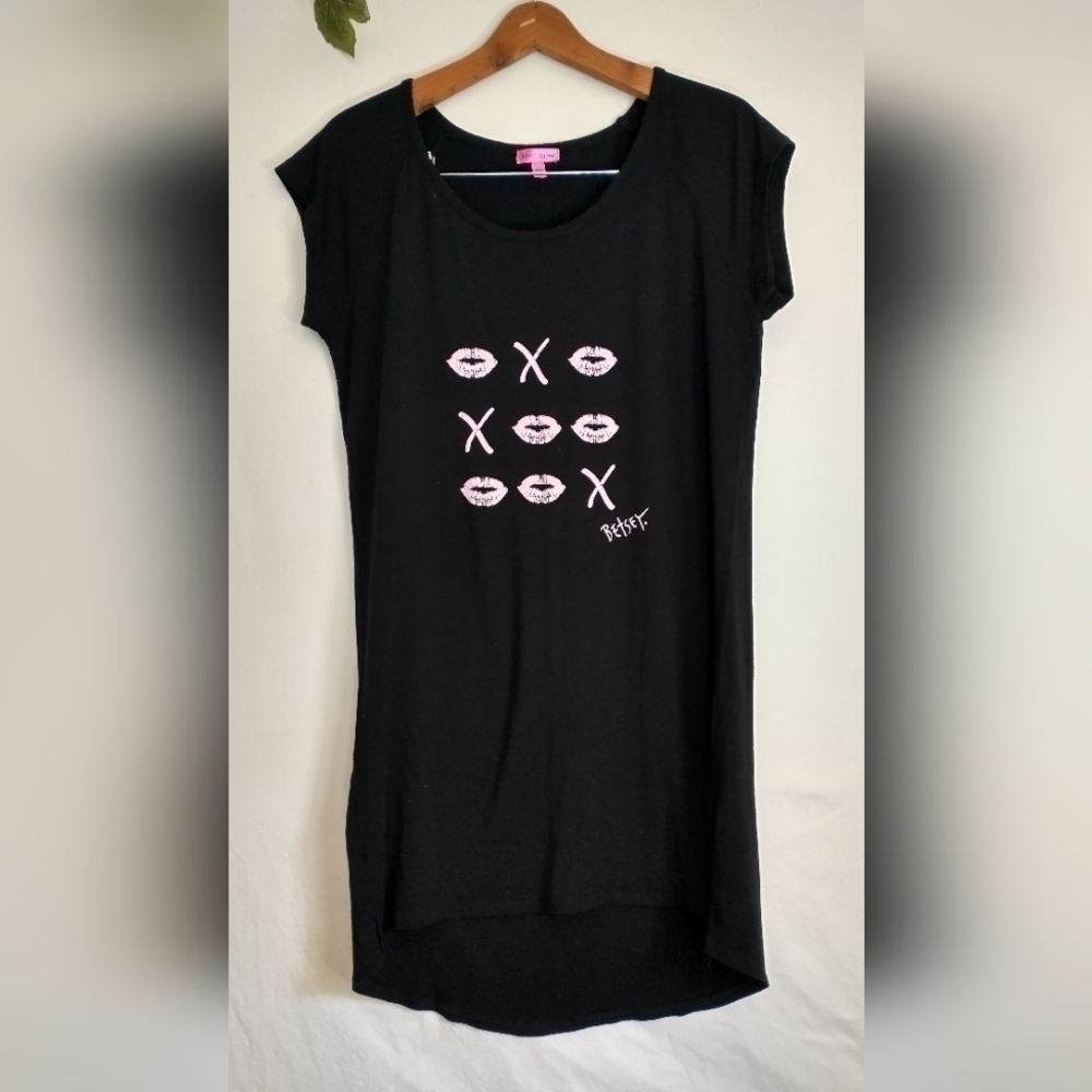 Betsey Johnson XO Sleep Shirt Nightgown Size Medium Black Pink